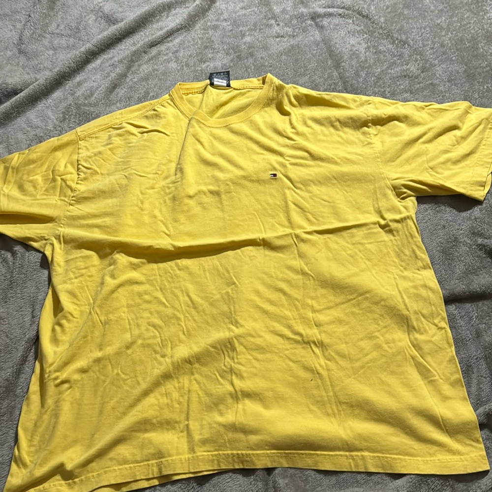Two Tommy Hilfiger tshirt. Yellow and blue
